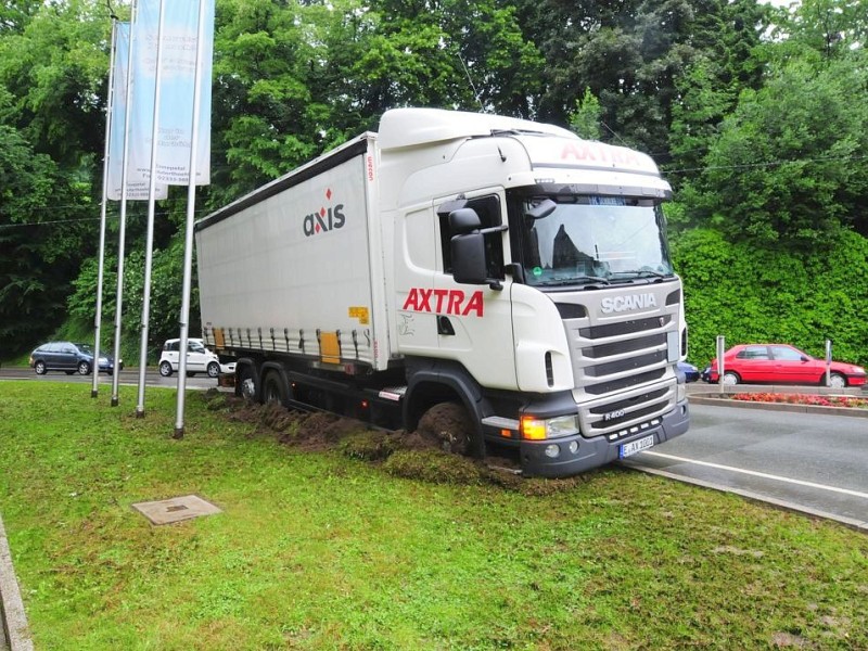 Unwetter im Ennepe-Ruhr-Kreis in Ennepetal, Gevelsberg und Schwelm hat der Starkregen mit Gewitter eine Spur der Verwüstung hinterlassen. Feuerwehr, Technische Betriebe und Polizei arbeiteten bis an den Rand ihrer Kräfte.Foto: Stefan Scherer