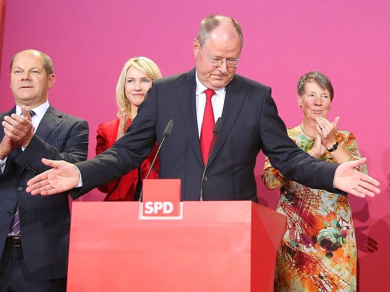 Zweitstärkste Kraft mit deutlichem Abstand zur Union wurde die SPD mit 25,7 Prozent der Stimmen (plus 2,7).
