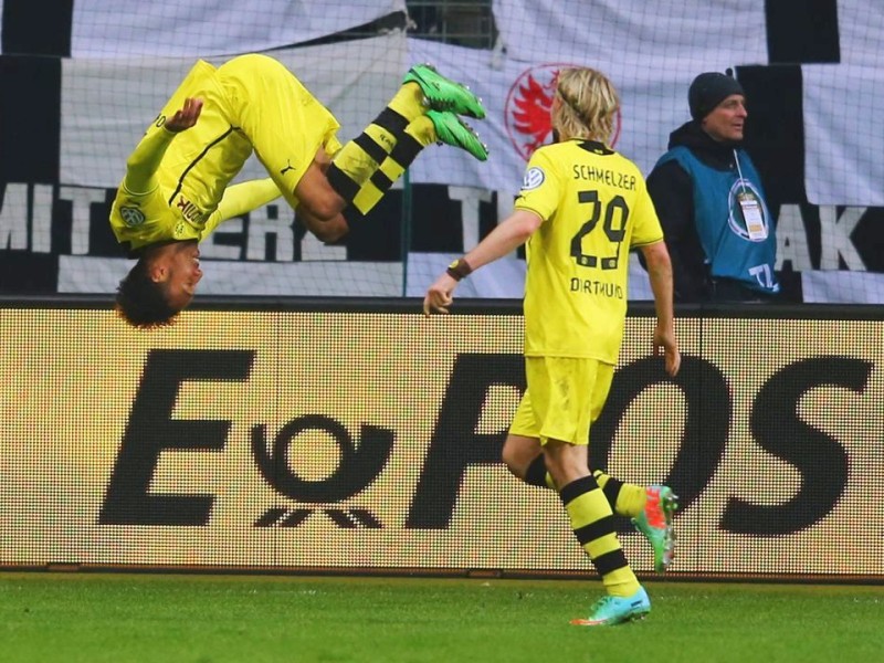 Frankfurt musste sich trotz guter Leistung in einem ausgeglichen Spiel zweier Fußball-Bundesligisten spät mit 0:1 (0:0) geschlagen geben