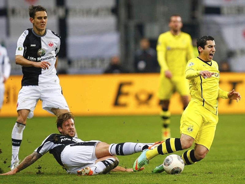 Frankfurt musste sich trotz guter Leistung in einem ausgeglichen Spiel zweier Fußball-Bundesligisten spät mit 0:1 (0:0) geschlagen geben