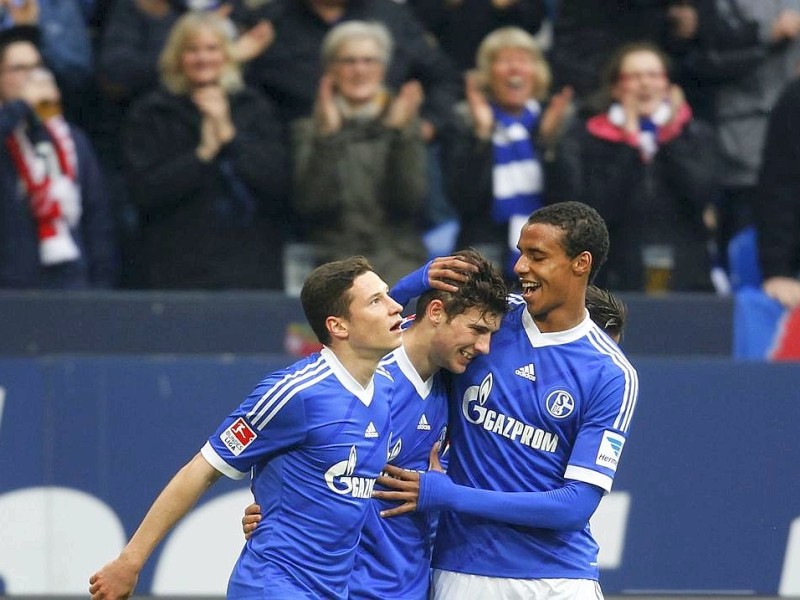 Durch Treffer von Goretzka, Huntelaar und Szalai haben die Schalker Eintracht Braunschweig mit 3:1 besiegt.