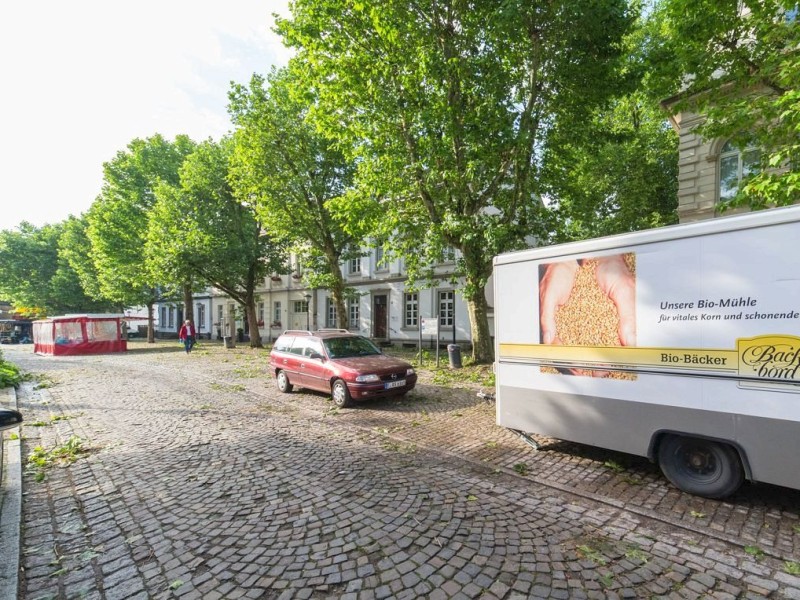 Essen Kettwig - Unwetter am Pfingstmontag - Sturmschäden - nur drei Marktbeschicker - Foto: Reiner Worm / WAZ FotoPool