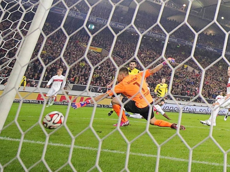 Der BVB gewann beim VfB Stuttgart mit 3:2.