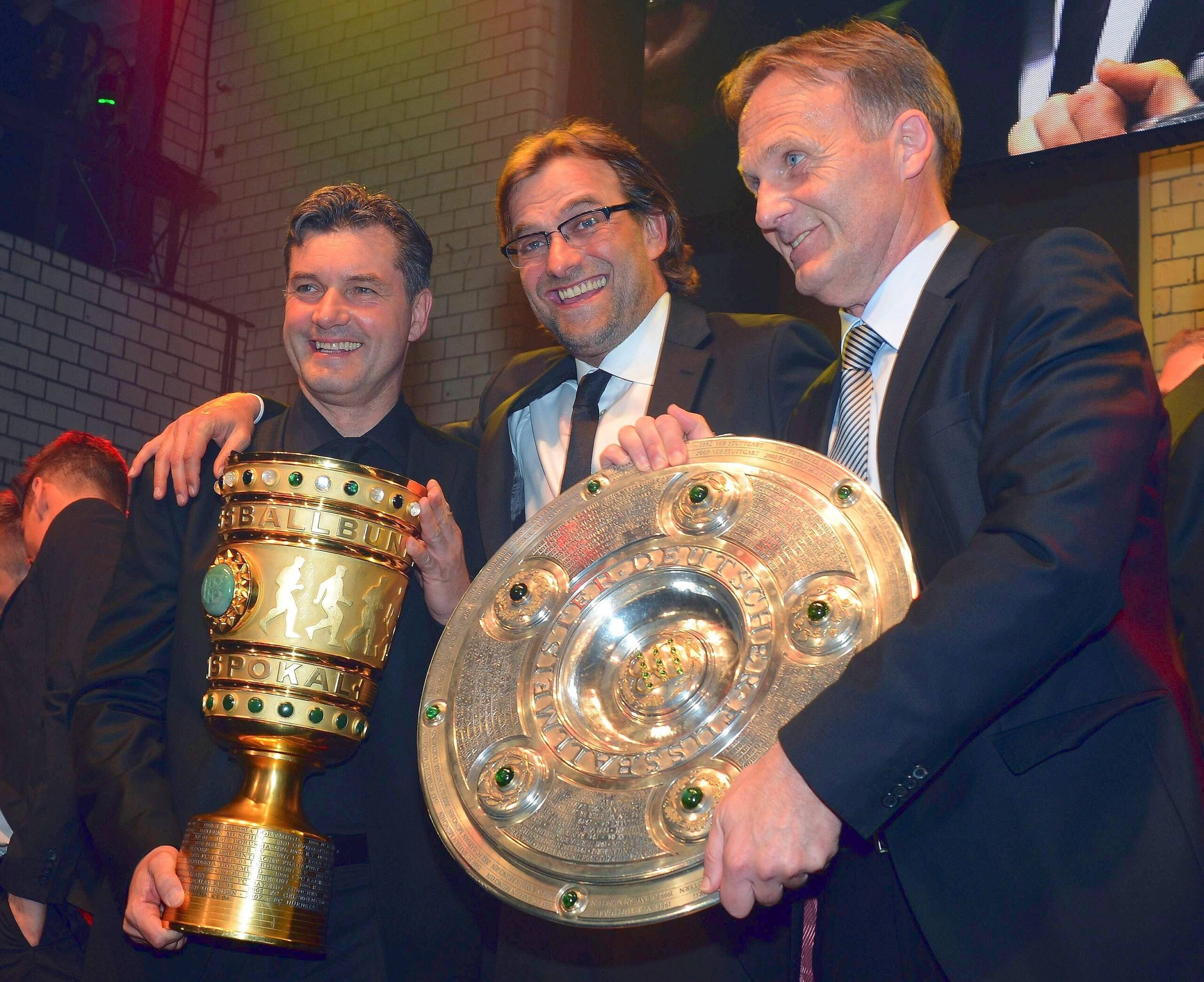 2012 Deutscher Meister und Pokalsieger mit Borussia Dortmund.