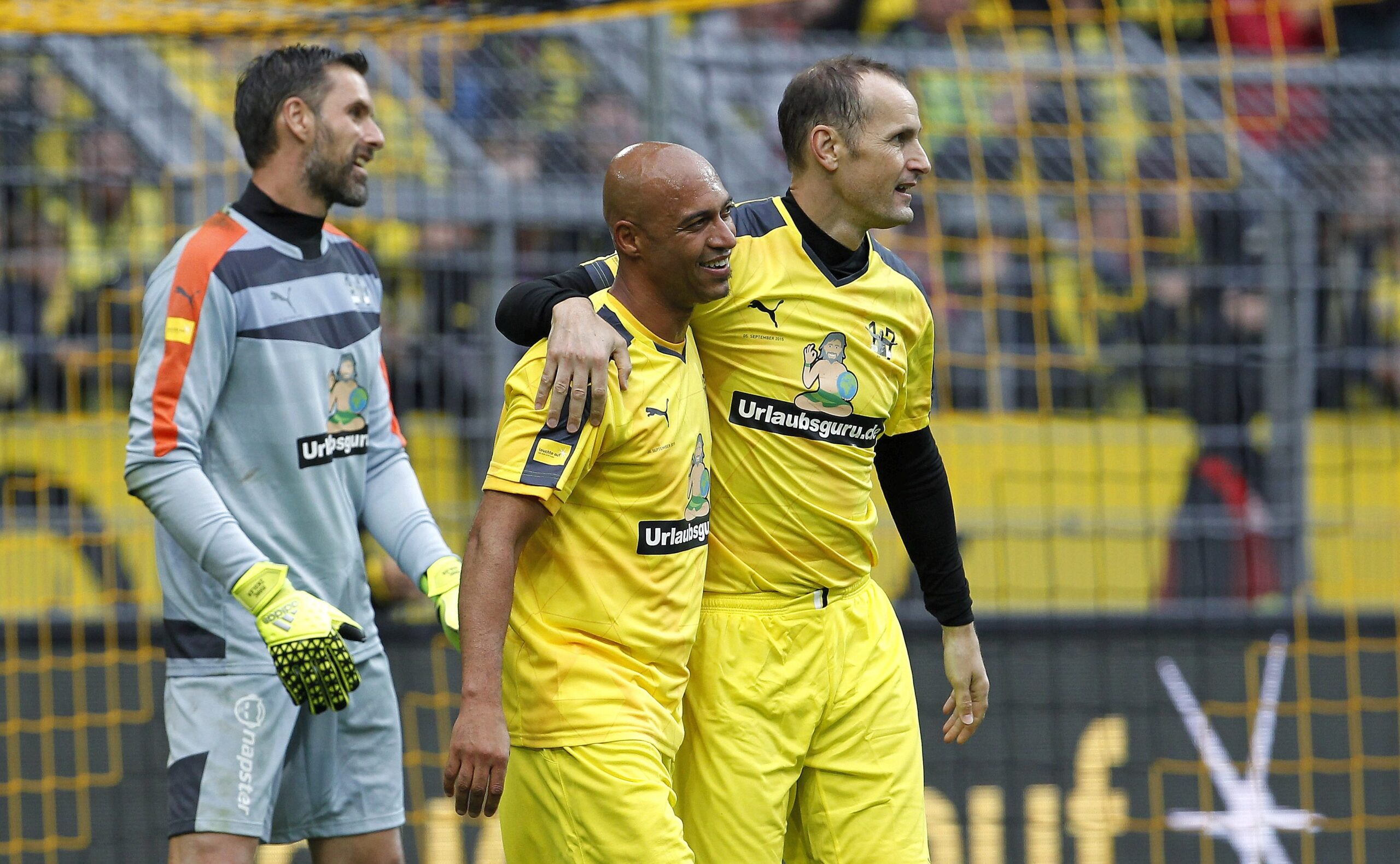 Beim Abschiedsspiel von Leonardo Dede kamen viele ehemalige BVB- und Bundesliga-Stars zusammen, um den Brasilianer zu feiern.