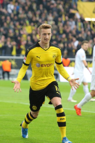 Dortmund schlägt Augsburg 5:1.