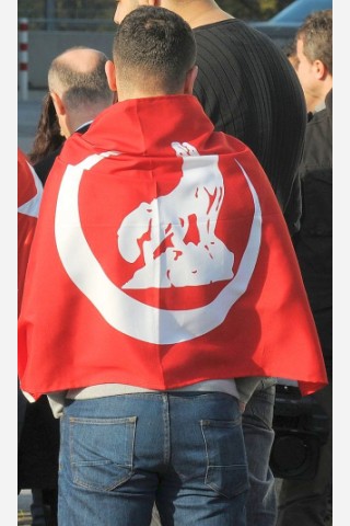 Tausende Mitglieder der vom Verfassungsschutz beobachteten „Föderation der Demokratischen Türkischen Idealistenvereine in Deutschland“, besser bekannt als „Graue Wölfe“, reisten in Essen an. Foto: Remo Bodo Tietz