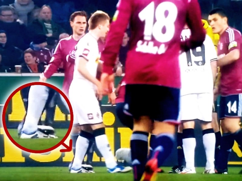 ... trat Marco Reus auf den verletzten linken Fuß. Für diese Tätlichkeit bekam Jones eine Sperre bis zum 1. März 2012.