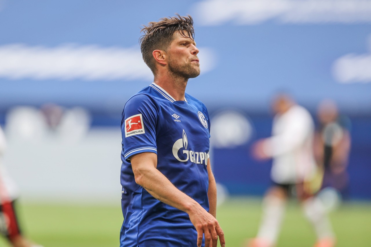 FC Schalke 04 – Eintracht Frankfurt: Schock nach Traumtor – Huntelaar muss verletzt vom Platz.