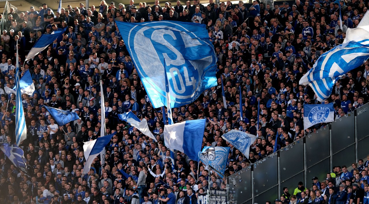 Fans des FC Schalke 04 werden laut Prognosen am Freitag Hannover überschwemmen.