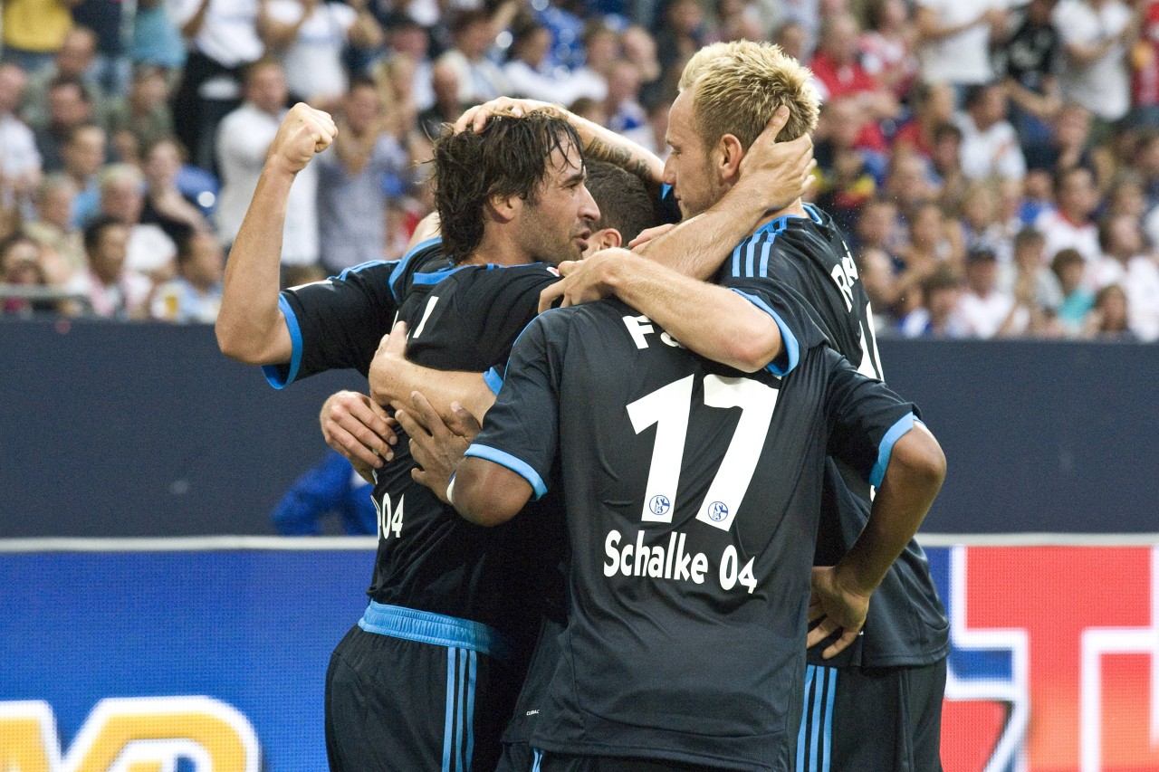 Kann der FC Schalke 04 etwa Ivan Rakitic (r.) zu einem Comeback überreden?