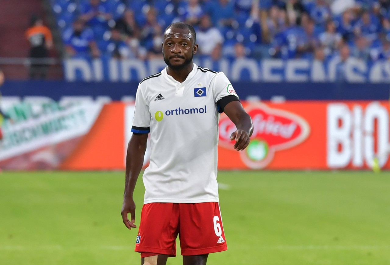 David Kinsombi soll von Fans des FC Schalke 04 rassistisch verunglimpft worden sein.