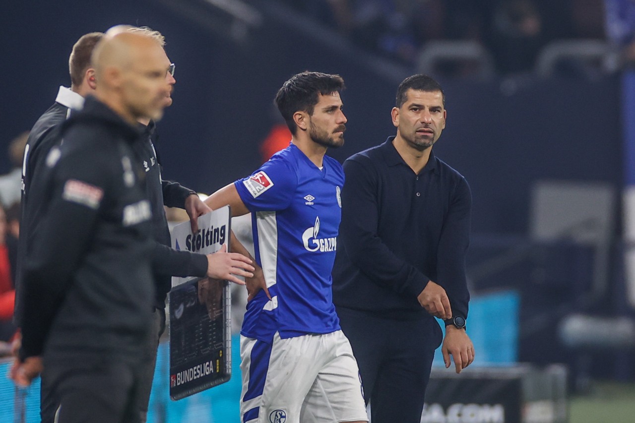 Beim FC Schalke 04 könnte Dimitrios Grammozis (r.) ein Problem mit Kapitän Danny Latza (l.) bevorstehen.