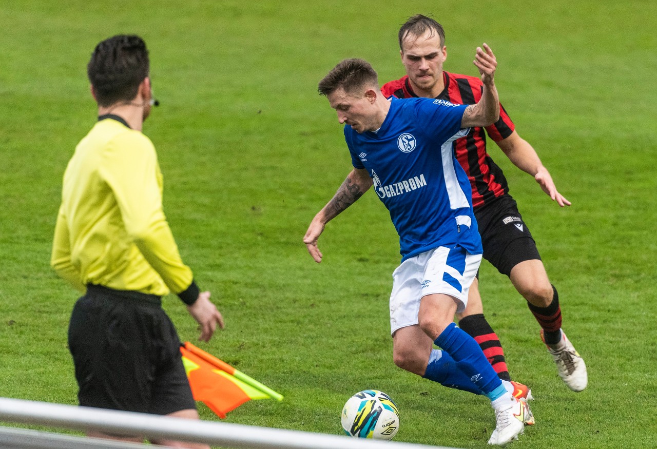Trotz Profis wie Marc Rzatkowski mühte sich Schalke gegen den SV Lippstadt ab.
