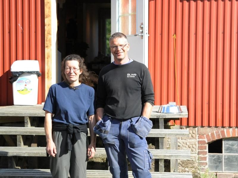 Toni Gort und Jaqueline Käslin sind aus der Schweiz nach Schweden gekommen. Für ihre Alpakazucht brauchten die beiden mehr Platz.