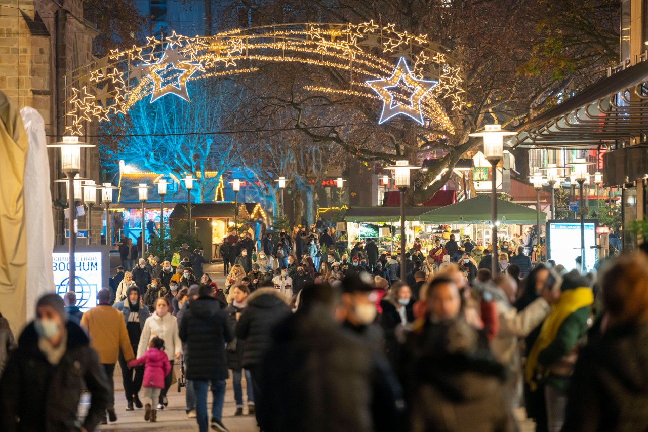 Wetter in NRW: Wird der Weihnachtsmarktbesuch mit Regenschirm enden? 