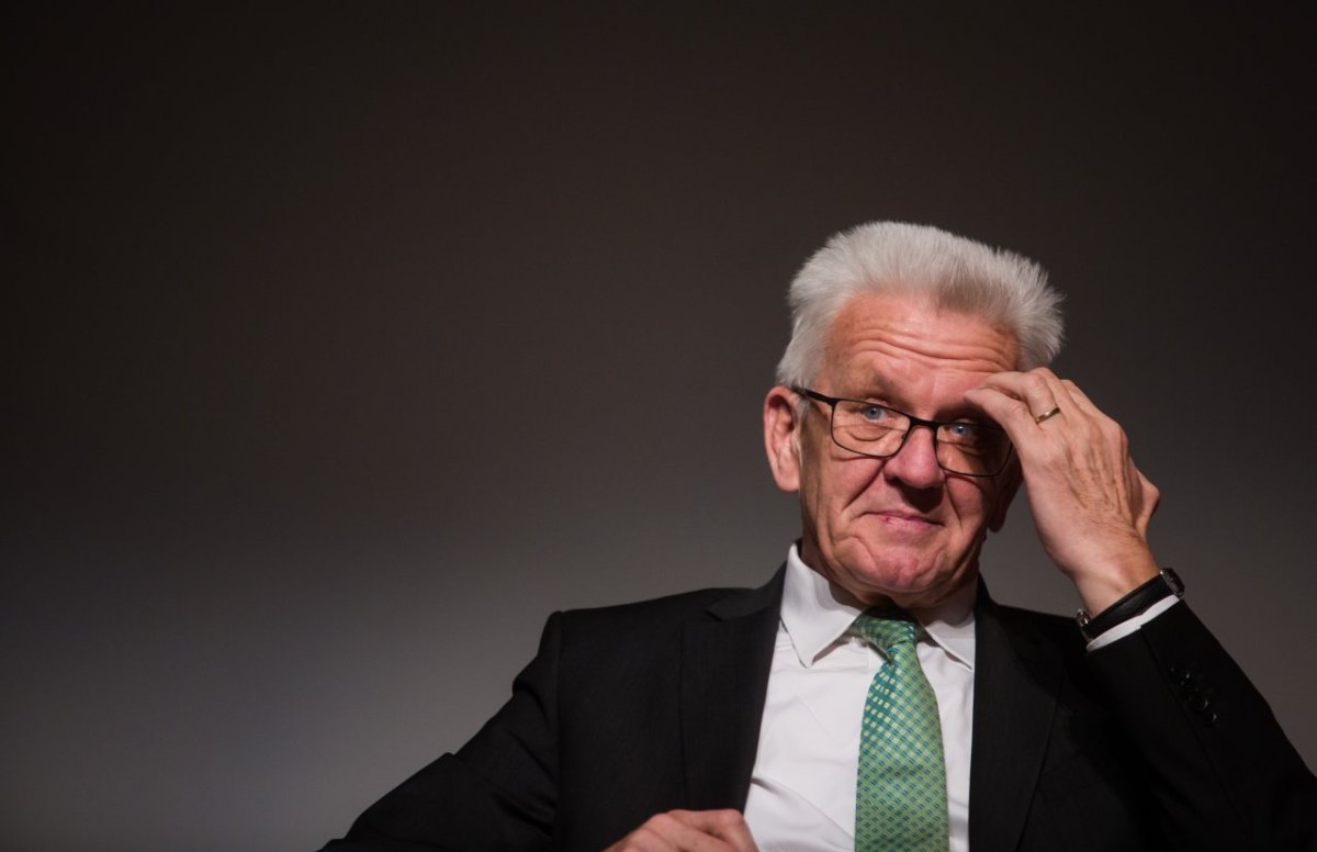 winfried-kretschmann-hubschrauber.jpg