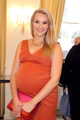 „Bachelorette“-Star Anna Hofbauer ist derzeit hochschwanger mit ihrem zweiten Kind.