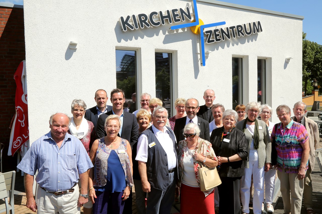 Bischof Franz Overbeck und Präses Manfred Retkowski bei ihrem Besuch am 21.07.2017 des ökumenischen Kirchenzentrums am Centro Oberhausen. 