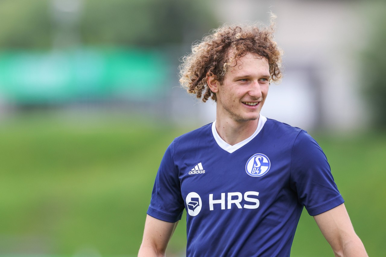Alex Kral hat sich für einen Wechsel zum FC Schalke 04 entschieden.