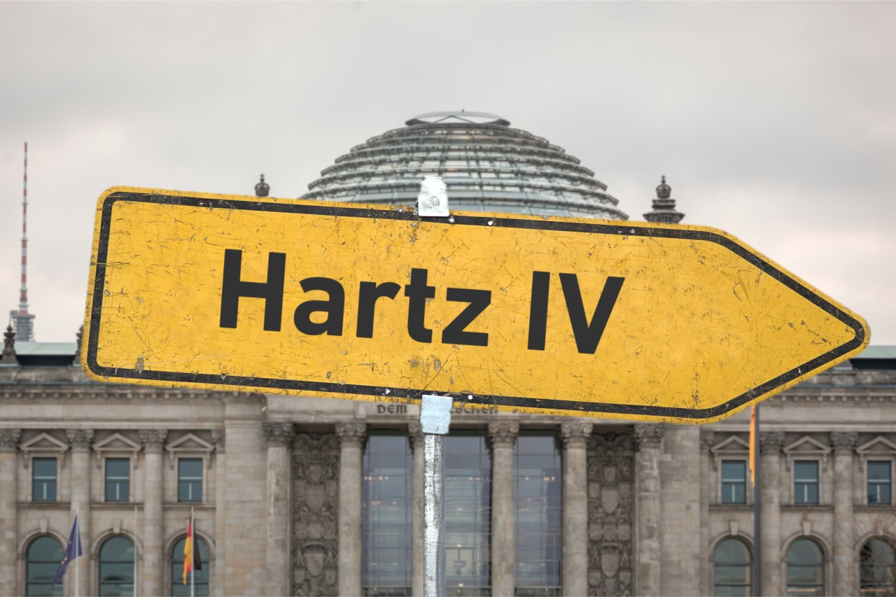 Spar-Hammer: Die Bundesregierung plant offenbar bei Hartz-4-Empfängern zu kürzen. 