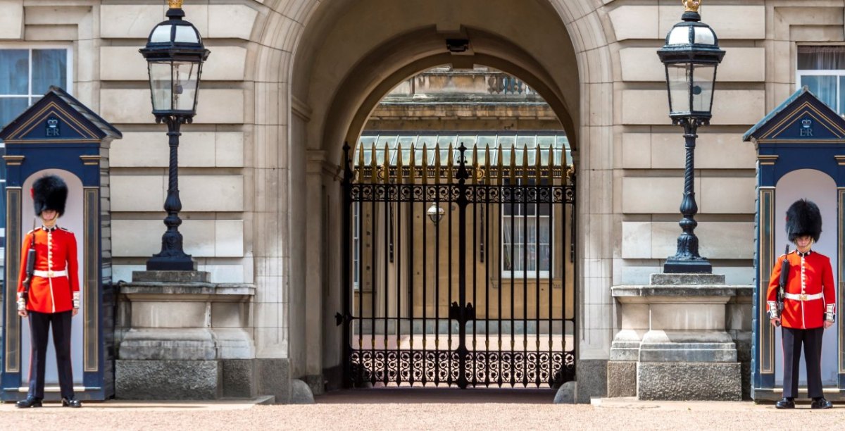 Royals-Buckingham-Palace.jpg