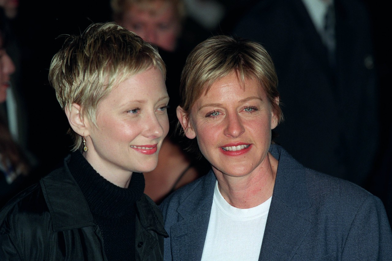 Anne Heche (l.) und Ellen DeGeneres (r.) waren drei Jahre ein Paar. (Archivbild)