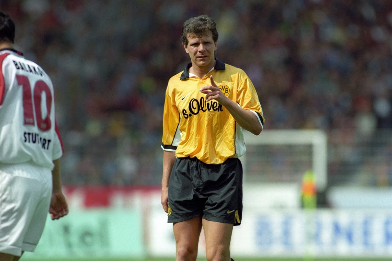 Hier im April 2000 noch im BVB-Trikot, wenig später wechselte Andreas Möller dann zum FC Schalke 04. Hier im April 2000 noch im BVB-Trikot, wenig später wechselte Andreas Möller dann zum FC Schalke 04.
