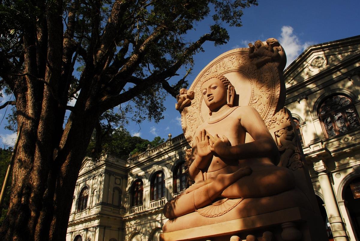 Buddha-Statue in Kandy