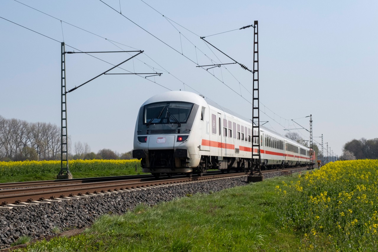 Deutsche Bahn in NRW: Ein Mädchen erlebte eine echte Horrorfahrt (Symbolfoto).