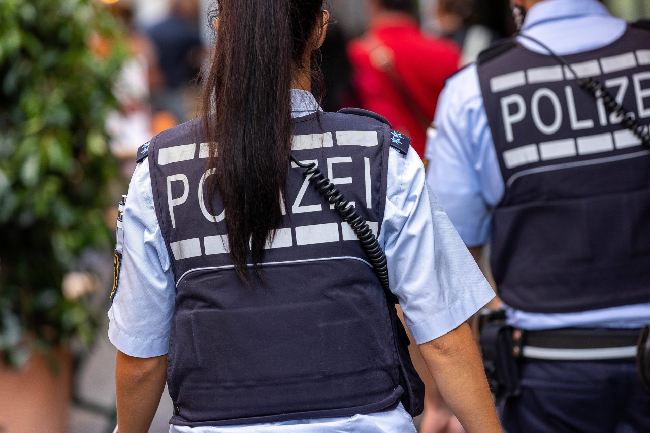 Duisburg: Polizei nimmt Clan-Kriminelle hoch. (Symbolbild)
