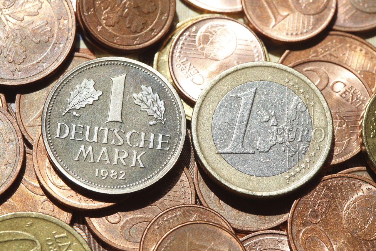 Im Jahr 2001 hat der Euro die D-Mark abgelöst. (Symbolbild)