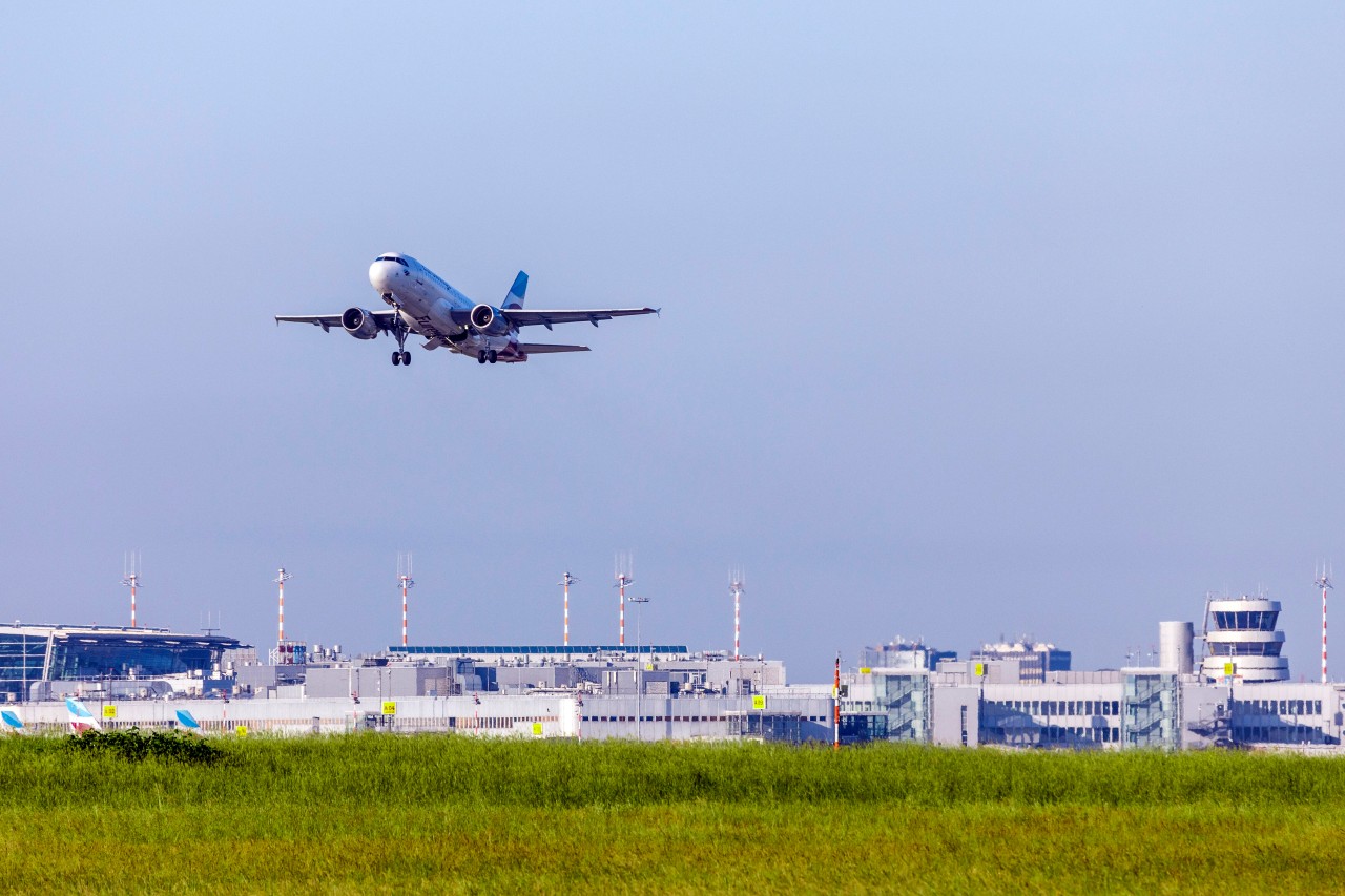 Am Flughafen Düsseldorf ist aktuell viel los.