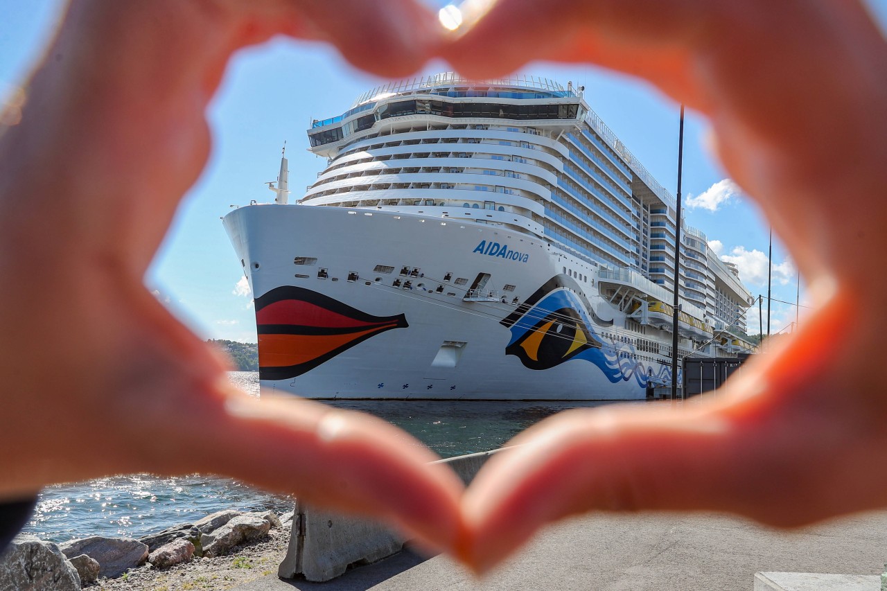 Haben Reisende bei dieser Kreuzfahrt mit der „Aida Nova“ ins Klo gegriffen? (Symbolbild) Haben Reisende bei dieser Kreuzfahrt mit der „Aida Nova“ ins Klo gegriffen? (Symbolbild)