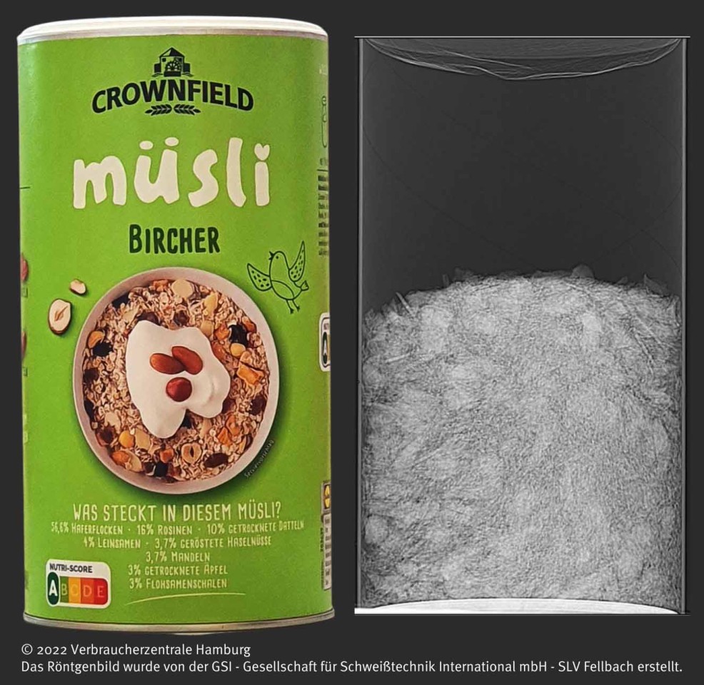 Vorderseite der Verpackung des Crownfield Bircher Müsli von Lidl (links) und Röntgenaufnahme des Produkts (rechts). Vorderseite der Verpackung des Crownfield Bircher Müsli von Lidl (links) und Röntgenaufnahme des Produkts (rechts).