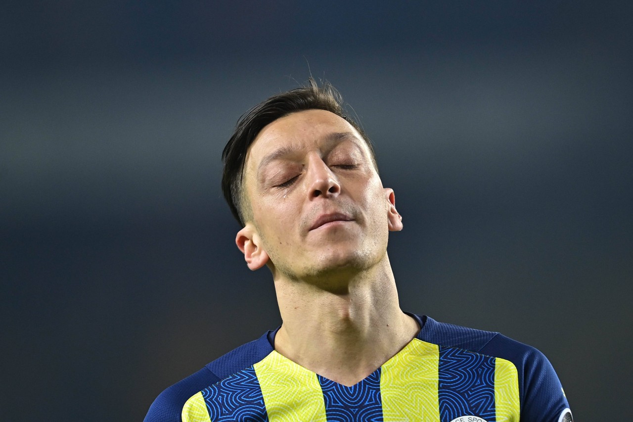 Mesut Özil erlebt Horror-Debüt bei Istanbul Basaksehir. (Archivbild)
