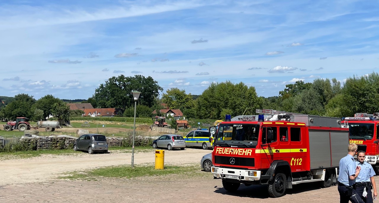 NRW: Die Polizei ermittelt nach einem tödlichen Unfall auf einem Bauernhof im Kreis Gütersloh.