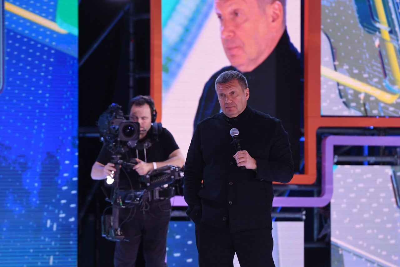 Putin-TV: Moderator Vladimir Sovloyov vergleicht Scholz öffentlich mit Adolf Hitler. (Archivbild)