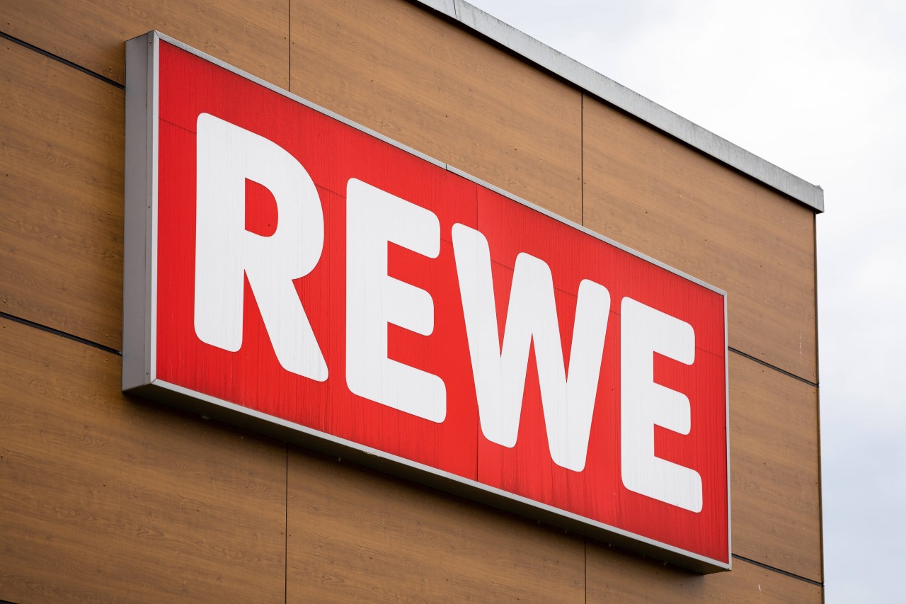 Rewe im Ruhrgebiet: Kunden können sich DARAUF freuen. (Symbolbild)