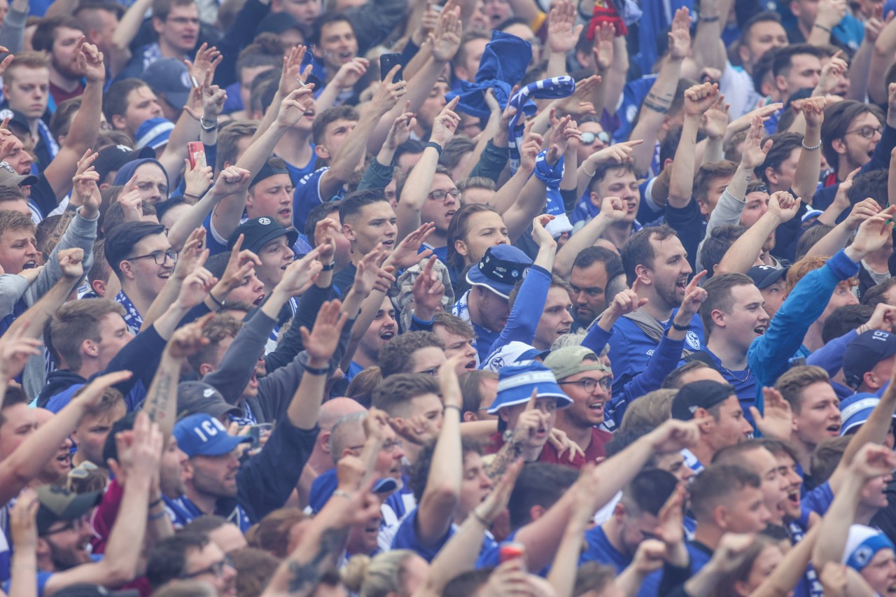 FC Schalke 04: Die Fans müssen auf eine Tradition jetzt verzichten.