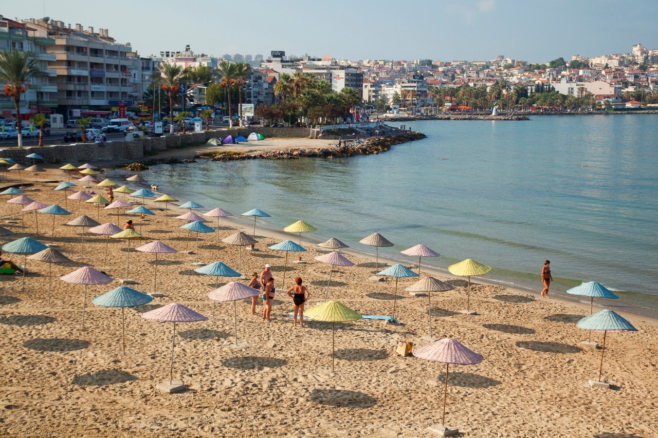 Urlaub in der Türkei: Die Millionenstadt Izmir lockt Reisende mit mehreren Stränden. (Symbolbild)