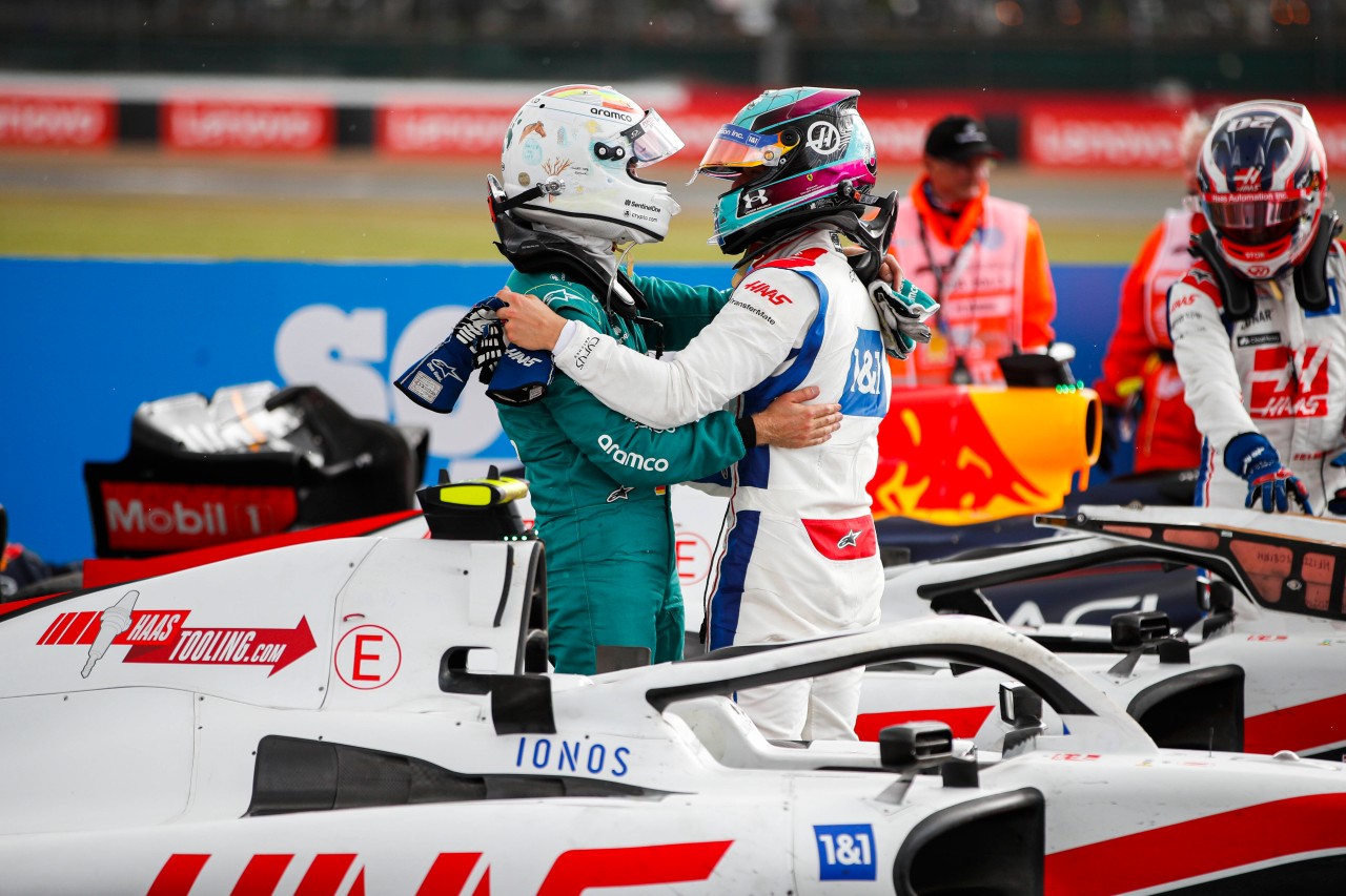 Formel 1: Nach dem Rücktritt von Sebastian Vettel dürfte Mick Schuhmacher besonders traurig sein. Formel 1: Nach dem Rücktritt von Sebastian Vettel dürfte Mick Schuhmacher besonders traurig sein.