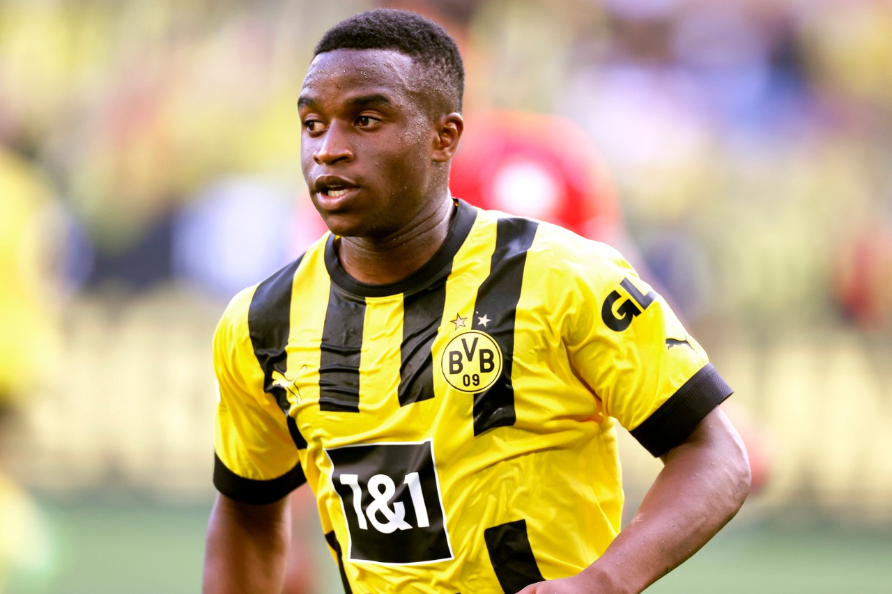 Bei Borussia Dortmund zögert Youssoufa Moukoko mit der Vertragsunterschrift.