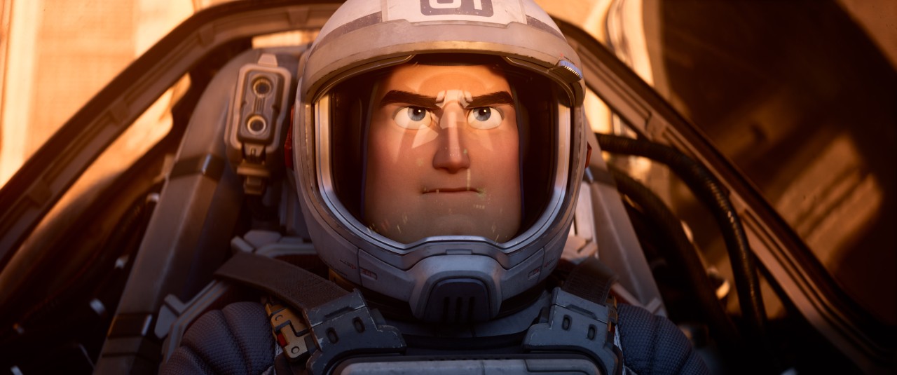 „Lightyear“ erzählt die Vorgeschichte zum „Toy Story“-Helden Buzz Lightyear. „Lightyear“ erzählt die Vorgeschichte zum „Toy Story“-Helden Buzz Lightyear.