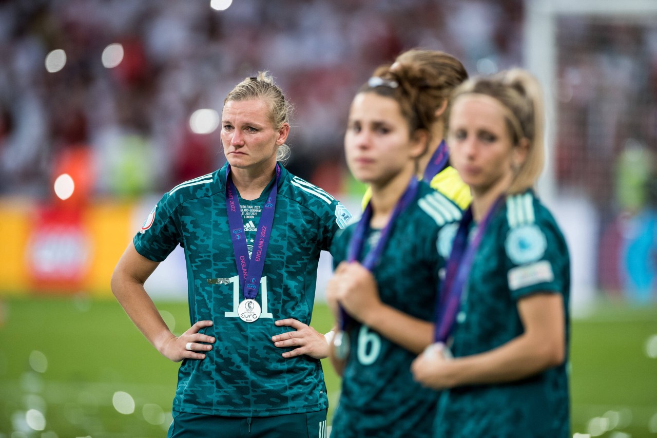 England – Deutschland: Große Trauer nach dem verlorenen EM-Finale. Doch die Welt war am Sonntag Deutschland-Fan.