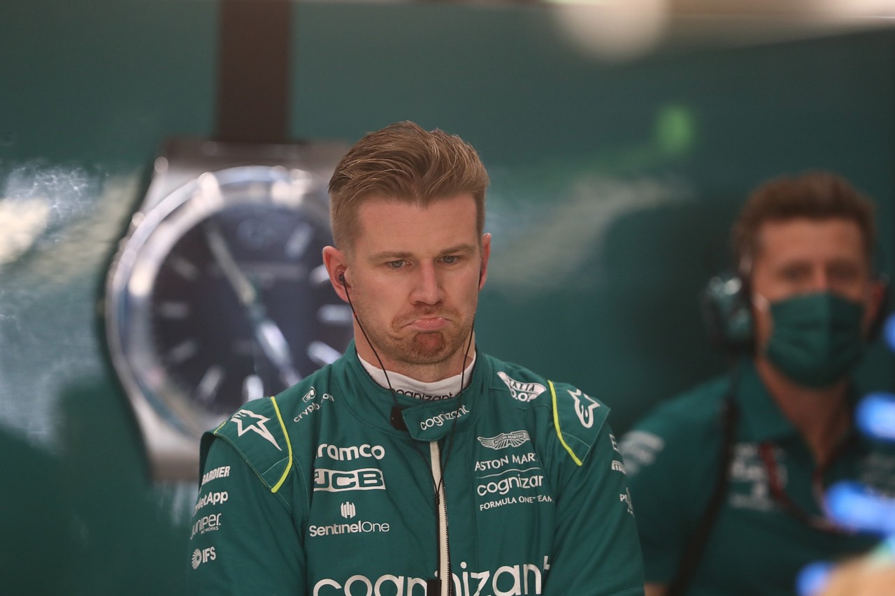 Formel 1: Aston Martins Entscheidung für Alonso war für Nico Hülkenberg schmerzhaft. Formel 1: Aston Martins Entscheidung für Alonso war für Nico Hülkenberg schmerzhaft.