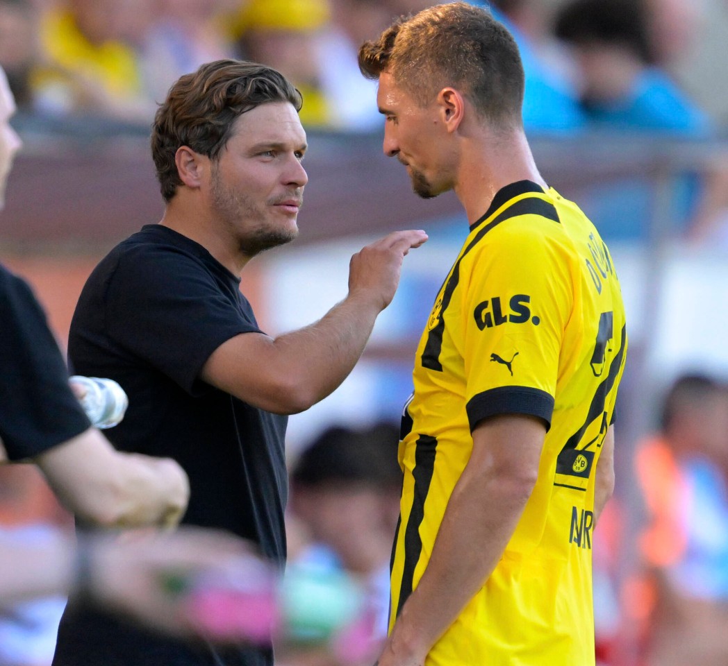 Bei Borussia Dortmund stellt Edin Terzic klar: Es gab keinen Streit mit Thomas Meunier.