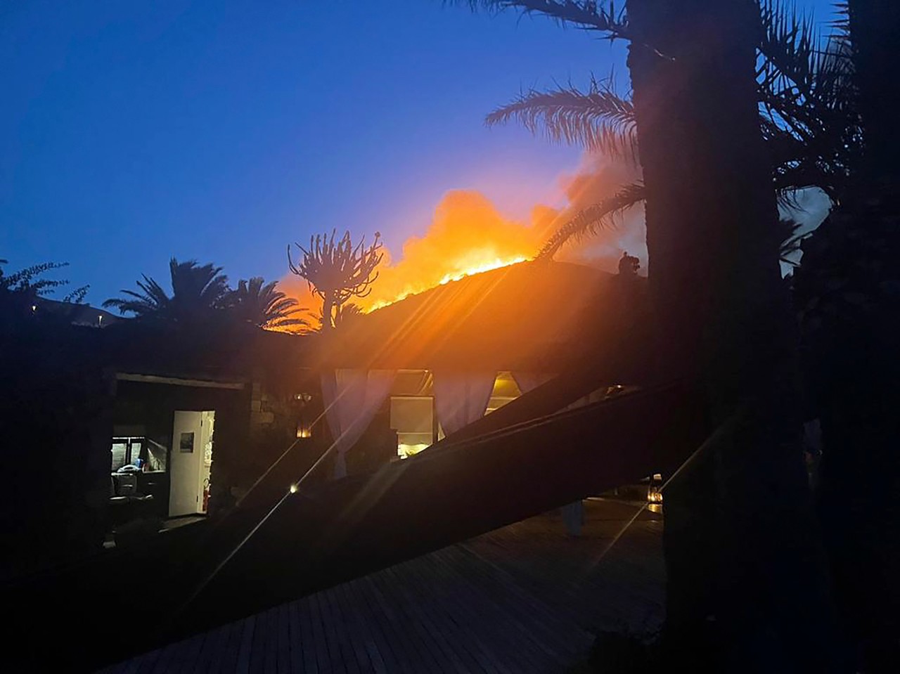 Urlaub in Italien: Die Villa von Giorgio Armani stand in Flammen.
