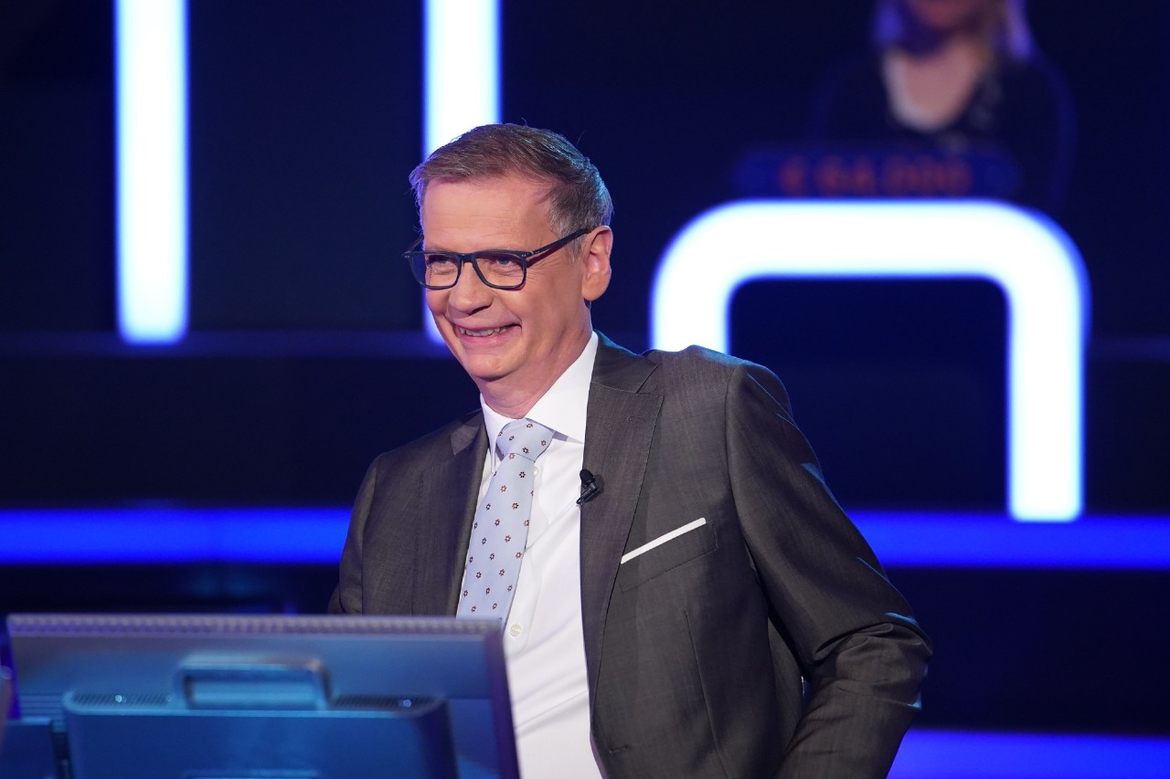 Als Günther Jauch einen Kandidaten zu seinem Beruf befragt, kommt Unglaubliches ans Licht. Als Günther Jauch einen Kandidaten zu seinem Beruf befragt, kommt Unglaubliches ans Licht.