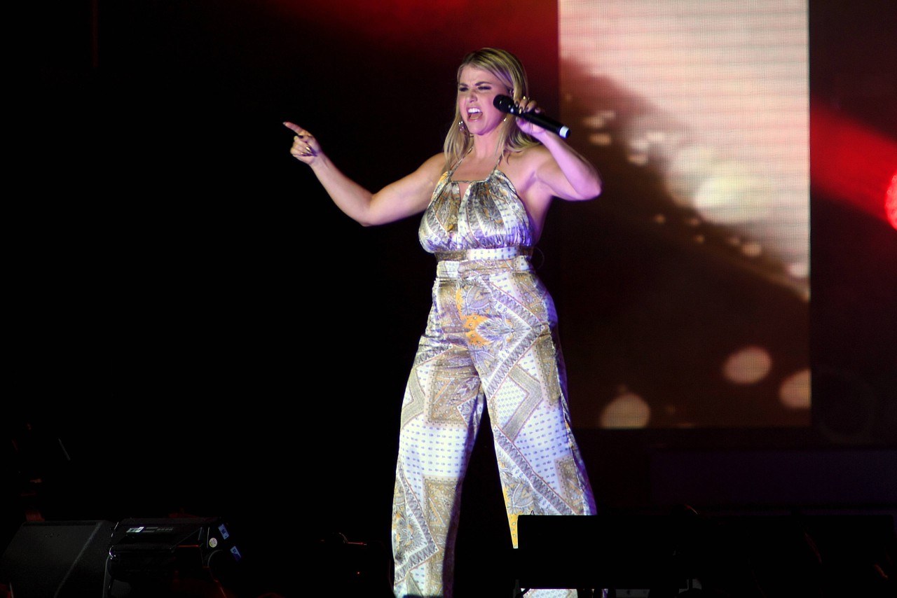 Beatrice Egli kann sich nach dem spontanen Flitzer-Auftritt bei ihrem Konzert in der Schweiz über die steigende Ticketnachfrage freuen. Beatrice Egli kann sich nach dem spontanen Flitzer-Auftritt bei ihrem Konzert in der Schweiz über die steigende Ticketnachfrage freuen.